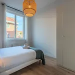 1 Bedroom In Center With Parking شقة توركوان